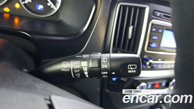 Hyundai Grand Starex 3-Seater VAN Smart 2018 — фото 18