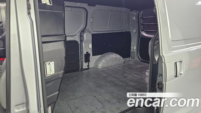 Hyundai Grand Starex 3-Seater VAN Smart 2018 — фото 19