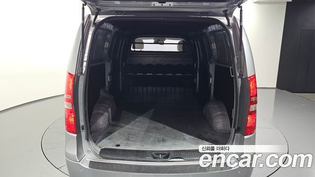 Hyundai Grand Starex 3-Seater VAN Smart 2018 — фото 20