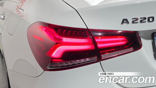 Mercedes-Benz A-Class (W177) A220 Sedan 2021 — фото 23