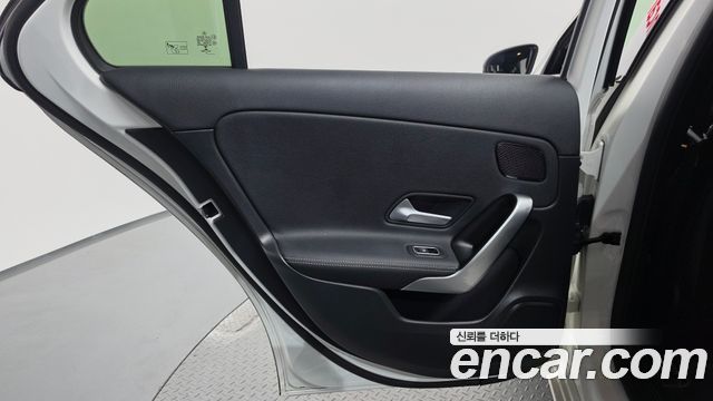 Mercedes-Benz A-Class (W177) A220 Sedan 2021 — фото 25
