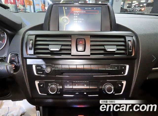 BMW 1 Series (F20) 118d Urban Pack1 5Dr 2014 — фото 15