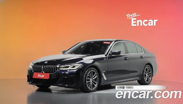 BMW 5 Series (G30) 520i M Sport 2023 — фото 1