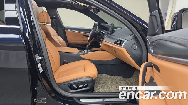 BMW 5 Series (G30) 520i M Sport 2023 — фото 26