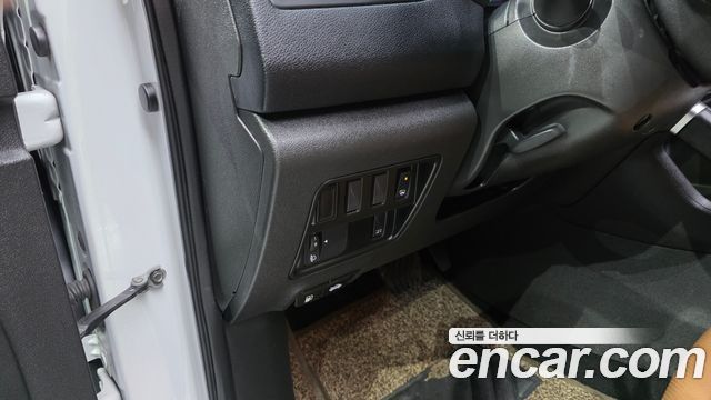 Renault Korea QM6 2.0 LPe RE Signature 2WD 2021 — фото 27