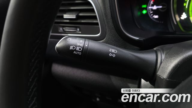 Renault Korea QM6 2.0 LPe RE Signature 2WD 2021 — фото 30