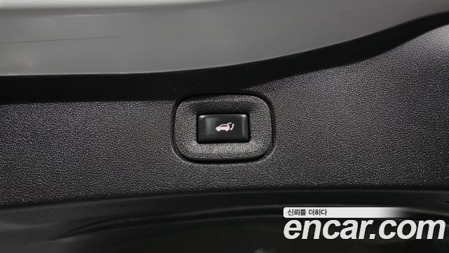 Renault Korea QM6 2.0 LPe RE Signature 2WD 2021 — фото 33