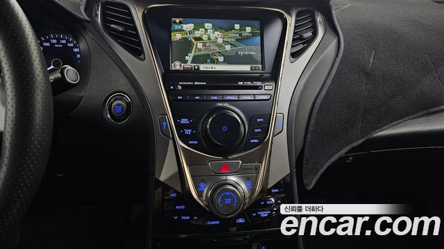 Hyundai Grandeur (HG) HG240 Luxury 2011 — фото 13