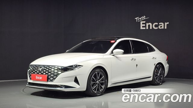 Hyundai Grandeur (IG) 3.0 LPi Rent Car Premium
