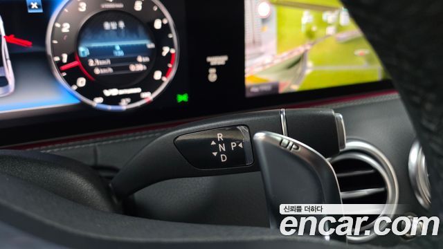Mercedes-Benz S-Class (W222) S63 AMG 4MATIC+ Coupe 2019 — фото 9