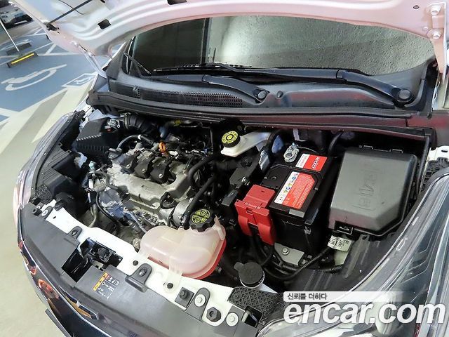 Chevrolet Spark LT 2021 — фото 6