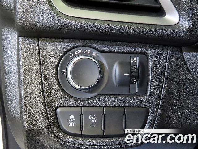 Chevrolet Spark LT 2021 — фото 18