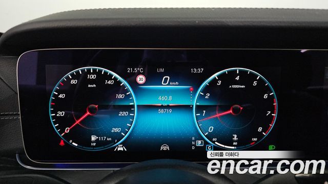 Mercedes-Benz E-Class (W213) E250 AMG Line 2023 — фото 8