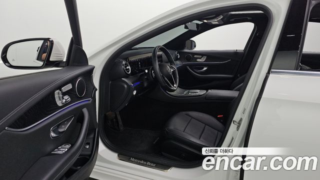 Mercedes-Benz E-Class (W213) E250 AMG Line 2023 — фото 10