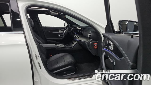 Mercedes-Benz E-Class (W213) E250 AMG Line 2023 — фото 23