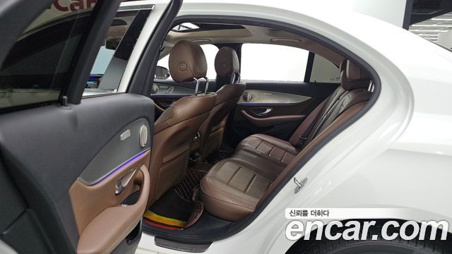Mercedes-Benz E-Class (W213) E350d 2017 — фото 19