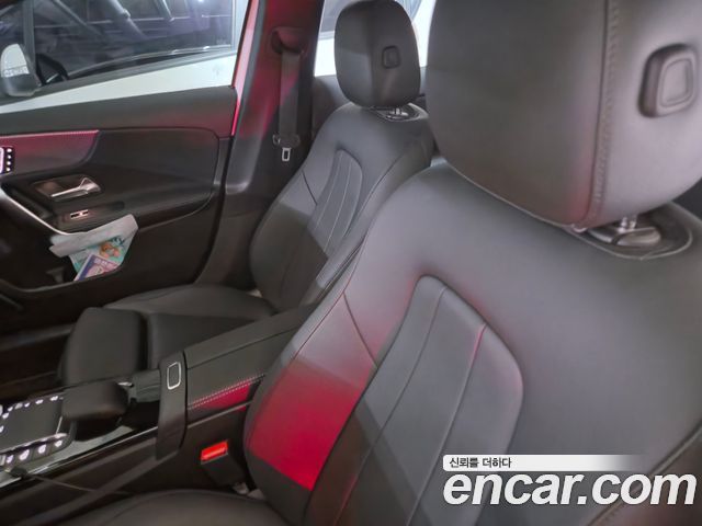 Mercedes-Benz A-Class (W177) A220 Hatchback 2023 — фото 8