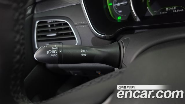 Renault Korea SM6 2.0 GDe LE 2019 — фото 18