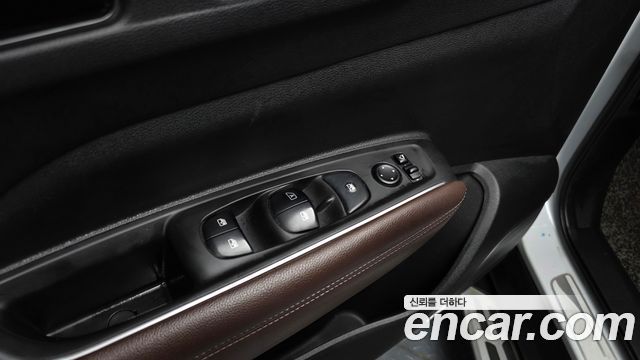 Renault Korea QM6 Diesel 4WD RE Signature 2018 — фото 17