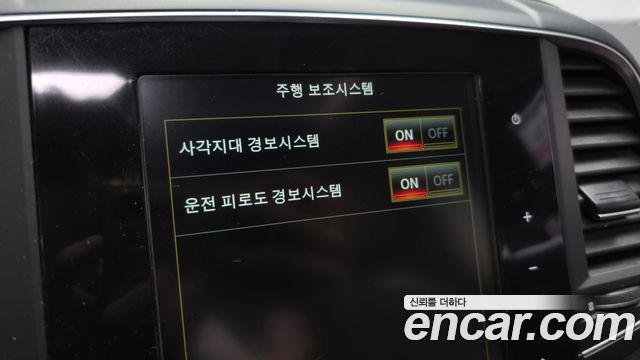 Renault Korea QM6 Diesel 4WD RE Signature 2018 — фото 27