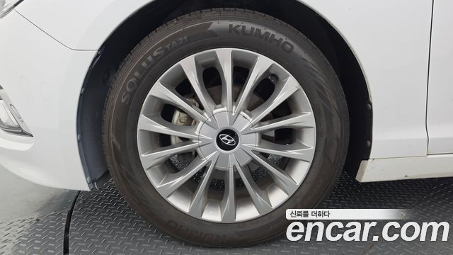 Hyundai Sonata (LF) 2.0 Care+ 2017 — фото 5