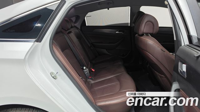 Hyundai Sonata (LF) 2.0 Care+ 2017 — фото 11