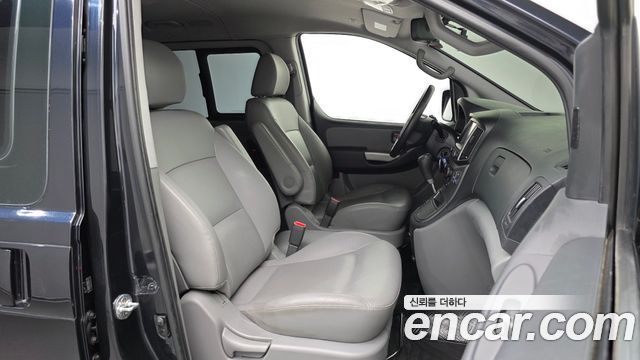 Hyundai Grand Starex Wagon 11-Seater Modern 2020 — фото 11