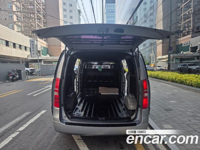 Hyundai Grand Starex 3-Seater LPi VAN CVX Premium 2018 — фото 15