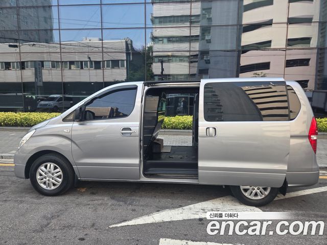 Hyundai Grand Starex 3-Seater LPi VAN CVX Premium 2018 — фото 18