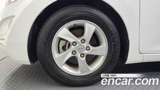 Hyundai Avante 1.6 GDi Smart Standard 2014 — фото 5