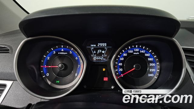 Hyundai Avante 1.6 GDi Smart Standard 2014 — фото 8