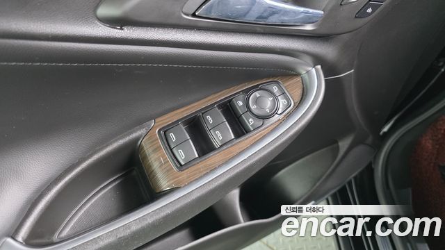 Chevrolet Malibu 1.5 Turbo LTZ Premium Safety 2018 — фото 18