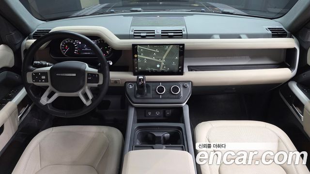 Land Rover Defender (L663) 110 D250 SE 2023 — фото 7