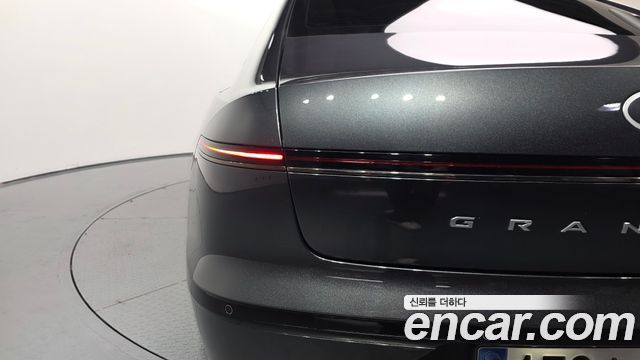 Hyundai Grandeur Hybrid (GN7) Calligraphy 2023 — фото 23