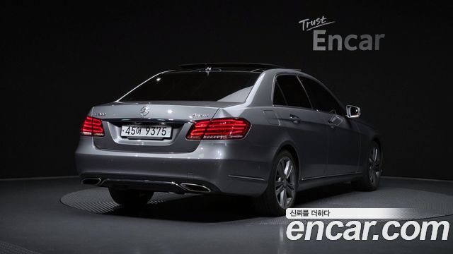 Mercedes-Benz E-Class (W212) E300 4MATIC Avantgarde 2015 — фото 2