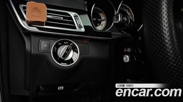 Mercedes-Benz E-Class (W212) E300 4MATIC Avantgarde 2015 — фото 14