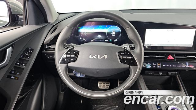 Kia Niro Signature 2022 — фото 13