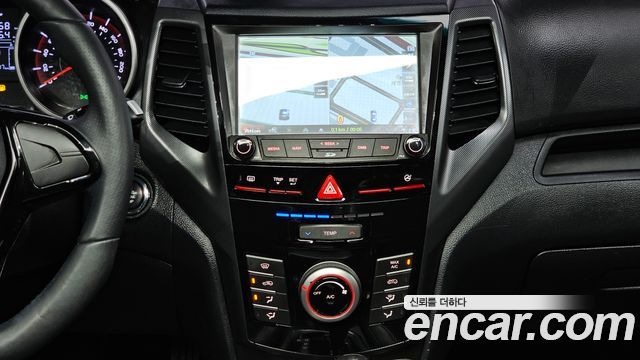 KG Mobility (SsangYong) Tivoli VX 2WD 2017 — фото 13