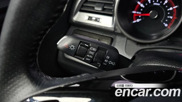 KG Mobility (SsangYong) Tivoli VX 2WD 2017 — фото 17