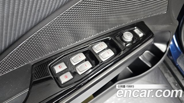 KG Mobility (SsangYong) Tivoli VX 2WD 2017 — фото 19