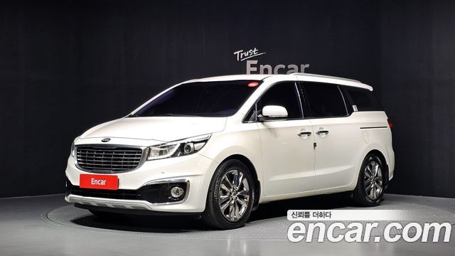 Kia Carnival 9-seater Prestige