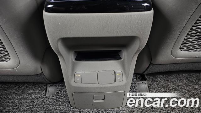 Kia Carnival 9-seater Prestige 2017 — фото 19