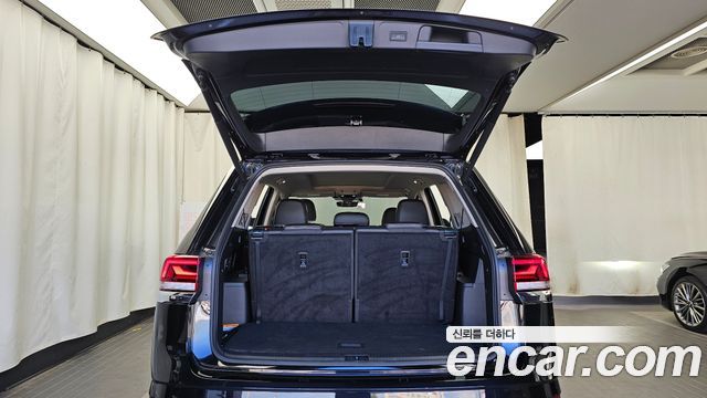 Volkswagen Atlas 2.0 TSI R-LINE 7-Seater 2025 — фото 20