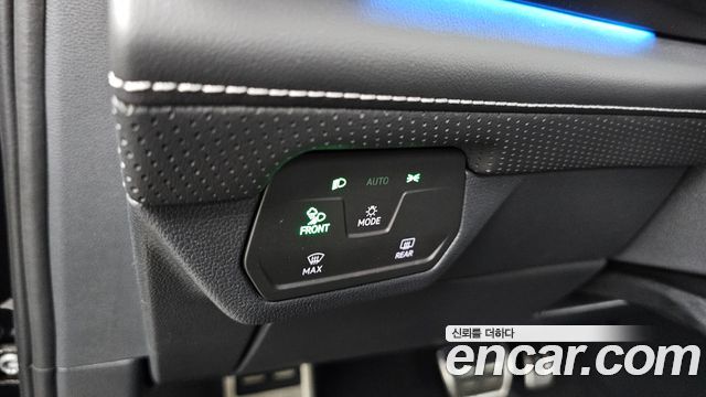Volkswagen Atlas 2.0 TSI R-LINE 7-Seater 2025 — фото 29