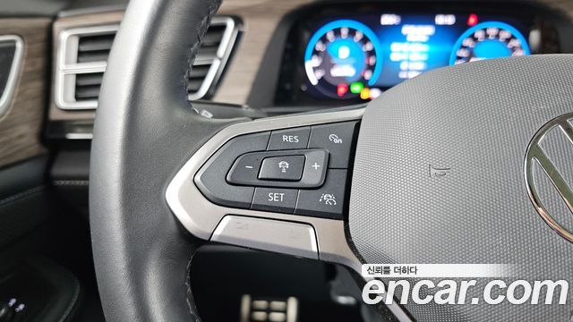 Volkswagen Atlas 2.0 TSI R-LINE 7-Seater 2025 — фото 34