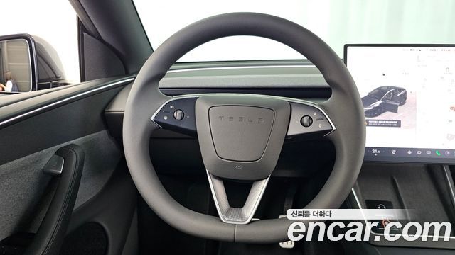 Tesla Model Y Premium RWD 2026 — фото 13