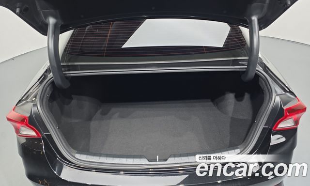 Kia K5 (III) 2.0 Trendy 2023 — фото 18