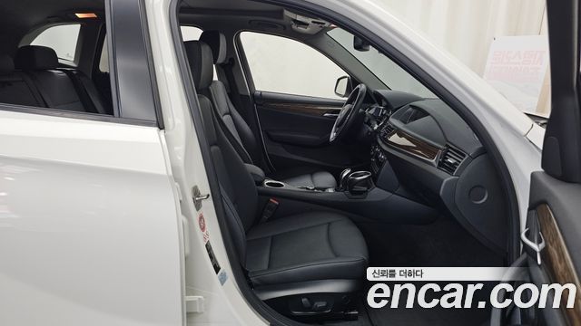 BMW X1 (E84) xDrive 20d 2015 — фото 15