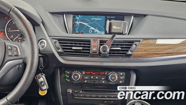 BMW X1 (E84) xDrive 20d 2015 — фото 18