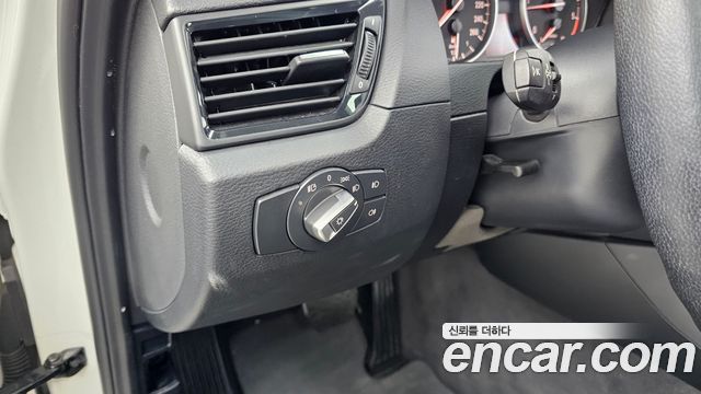 BMW X1 (E84) xDrive 20d 2015 — фото 20